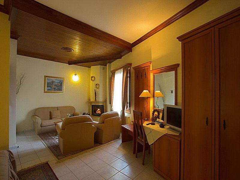 Egnatia Hotel Ioannina Bagian luar foto